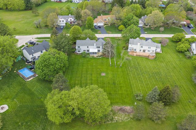 307 Churchill Court, Sleepy Hollow, IL 60118