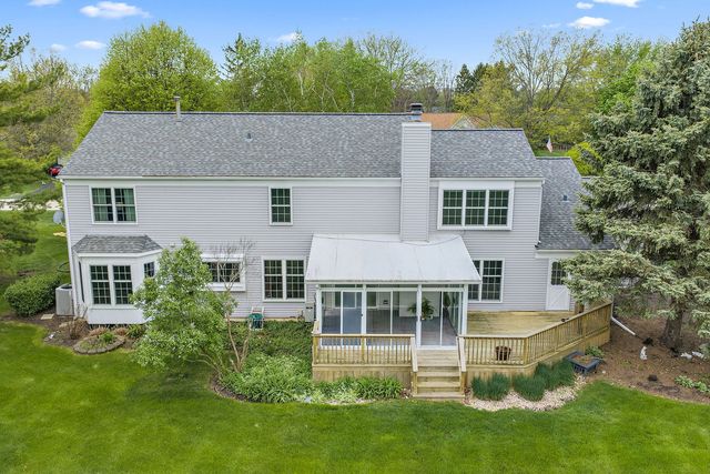 307 Churchill Court, Sleepy Hollow, IL 60118
