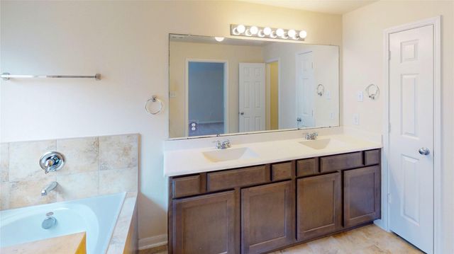 6351 Wilshire Ridge, Houston, TX 77040