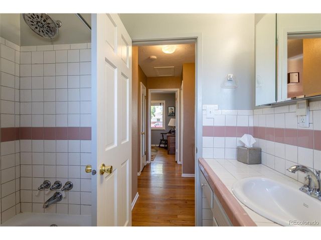 4530 S Inca St, Englewood, CO 80110