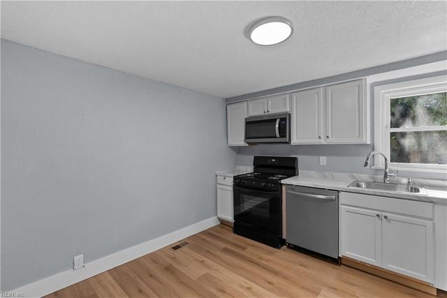 1318 18th ST, Chesapeake, VA 23324