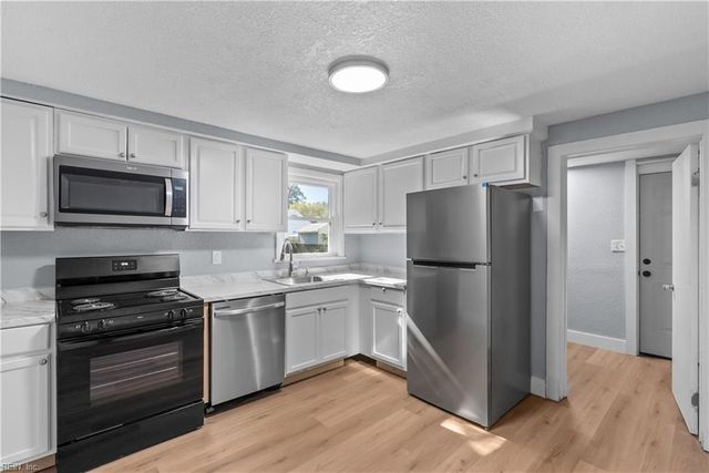1318 18th ST, Chesapeake, VA 23324