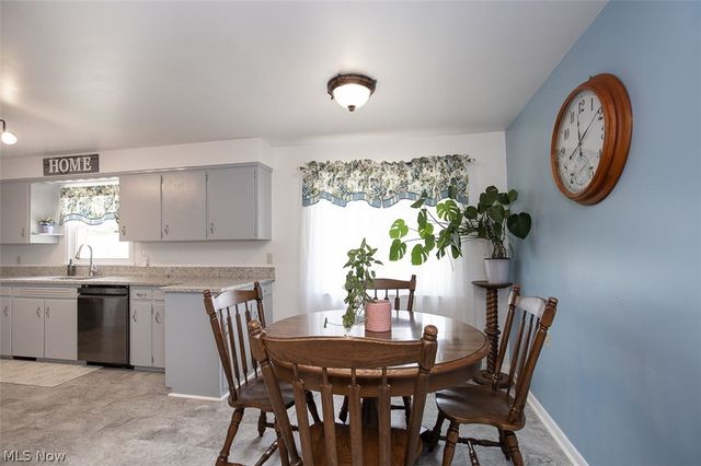 173 Terra Lane, Amherst, OH 44001