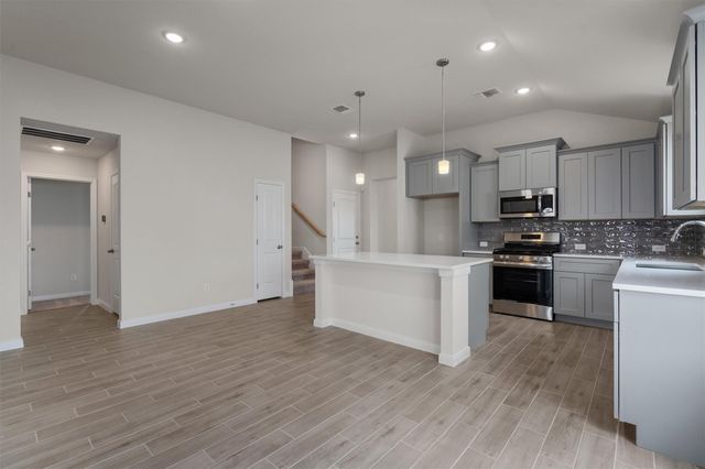 224 Ironshoe TRL, Liberty Hill, TX 78642