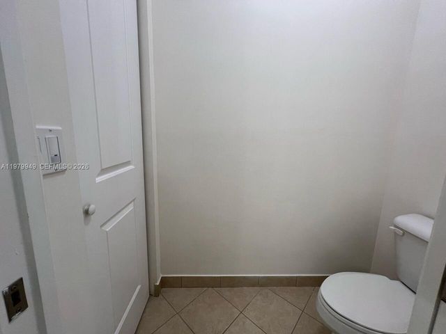 3390 NW 125th Ave, Sunrise, FL 33323