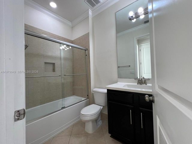 3390 NW 125th Ave, Sunrise, FL 33323