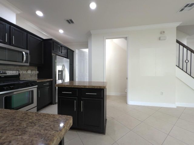 3390 NW 125th Ave, Sunrise, FL 33323