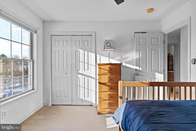 421 CLOVER ST, Etters, PA 17319