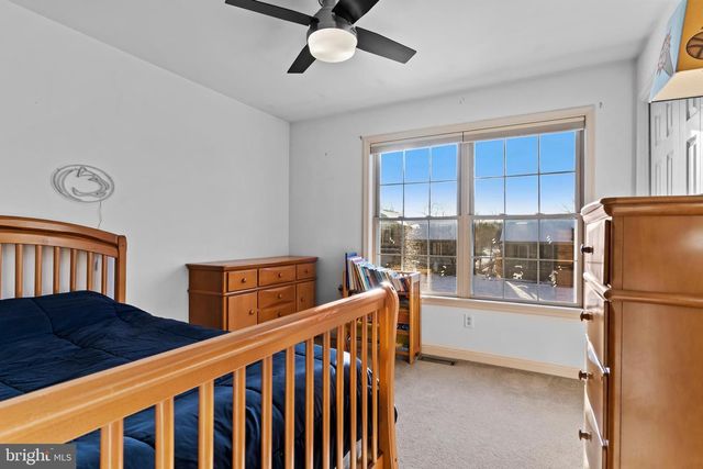 421 CLOVER ST, Etters, PA 17319