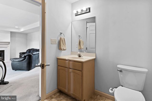 421 CLOVER ST, Etters, PA 17319