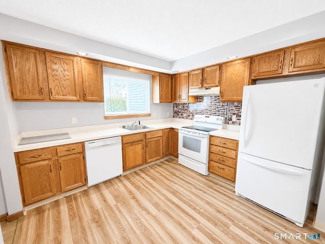 306 Village Drive 306, Torrington, CT 06790