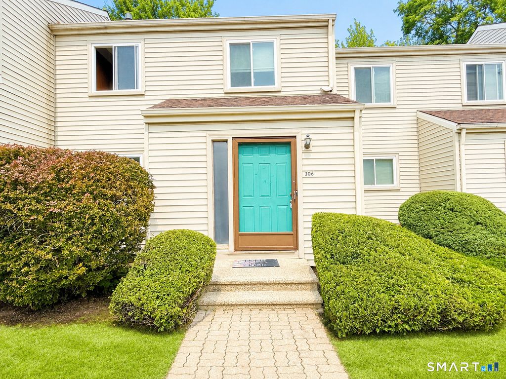 306 Village Drive 306, Torrington, CT 06790