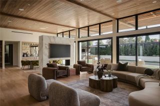 23740 Killion Street, Woodland Hills, CA 91367