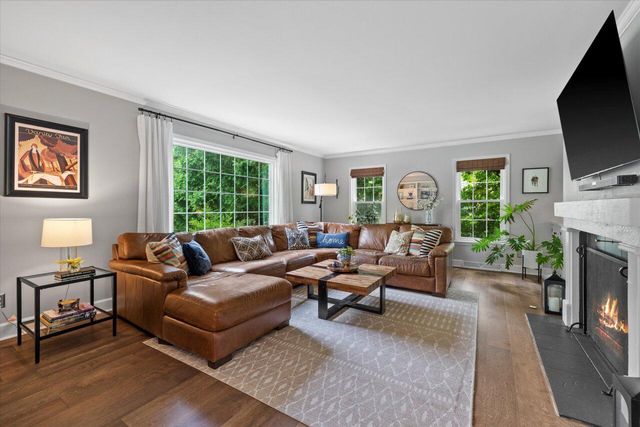 9848 N Lamplighter LANE, Mequon, WI 53092