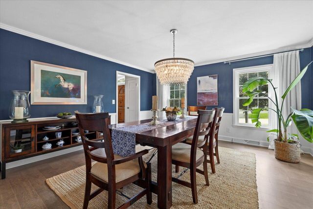 9848 N Lamplighter LANE, Mequon, WI 53092