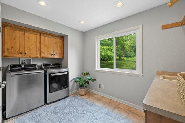 9848 N Lamplighter LANE, Mequon, WI 53092