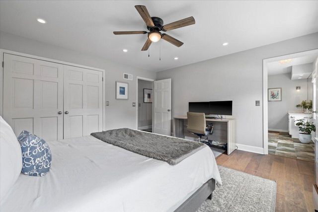 9848 N Lamplighter LANE, Mequon, WI 53092