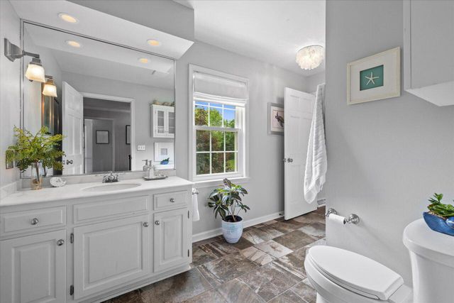 9848 N Lamplighter LANE, Mequon, WI 53092