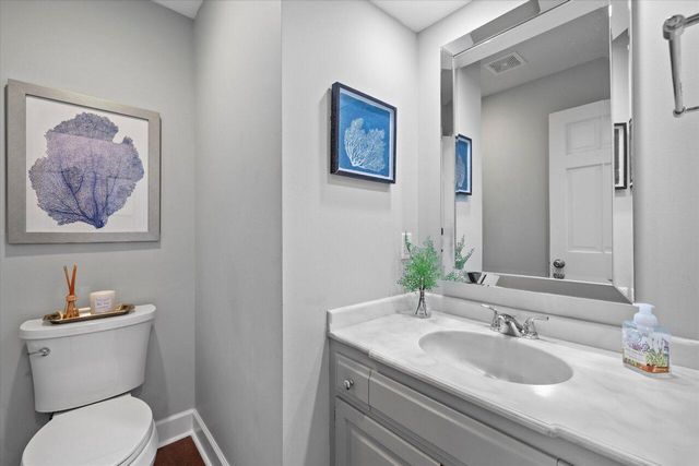 9848 N Lamplighter LANE, Mequon, WI 53092