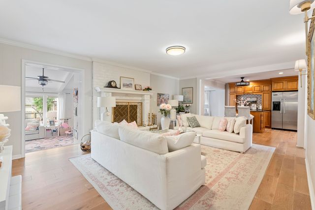 2099 BLACK OAK DR, Memphis, TN 38119