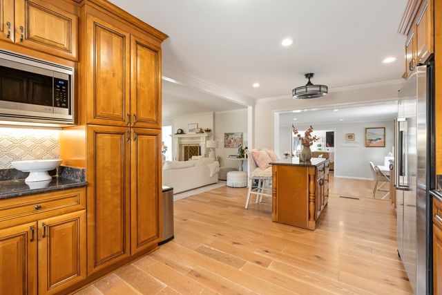 2099 BLACK OAK DR, Memphis, TN 38119