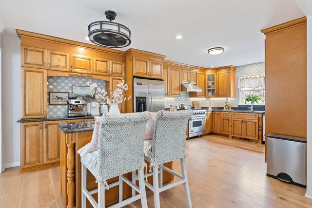 2099 BLACK OAK DR, Memphis, TN 38119