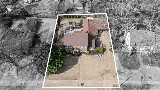 2099 BLACK OAK DR, Memphis, TN 38119