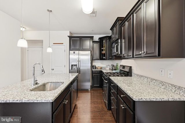 9407 GEATON PARK PL, Lanham, MD 20706