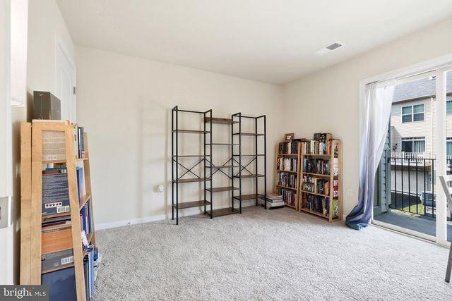 9407 GEATON PARK PL, Lanham, MD 20706