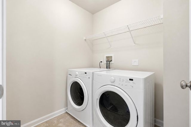 9407 GEATON PARK PL, Lanham, MD 20706