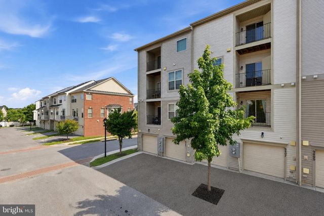 9407 GEATON PARK PL, Lanham, MD 20706