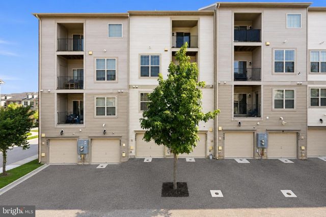 9407 GEATON PARK PL, Lanham, MD 20706