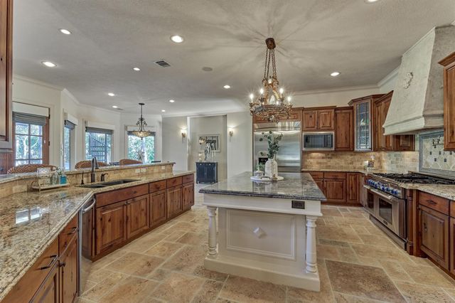 28222 Meadow Falls, Magnolia, TX 77355