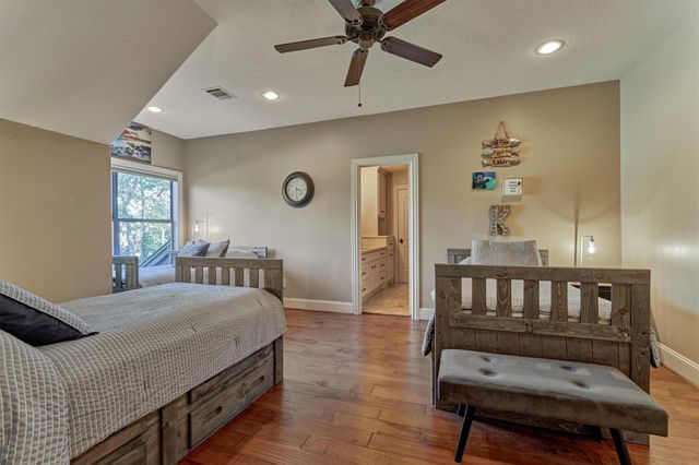 28222 Meadow Falls, Magnolia, TX 77355