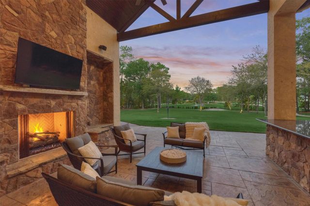 28222 Meadow Falls, Magnolia, TX 77355