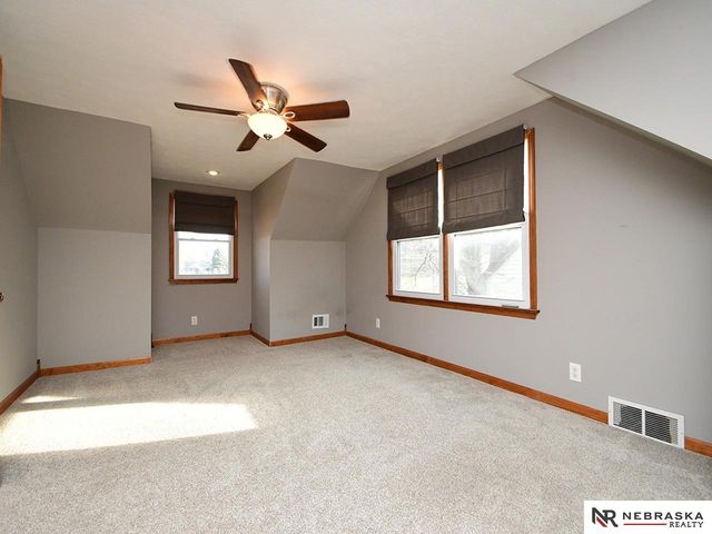 5439 Hamilton Street, Omaha, NE 68132