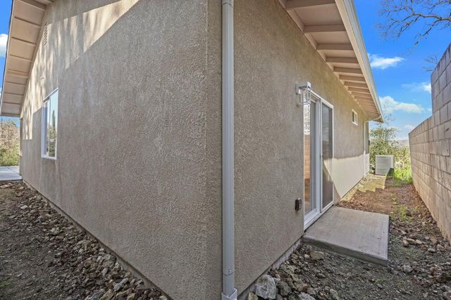 3286 Botfuher Rd, Valley Springs, CA 95252