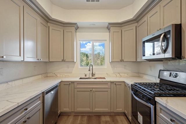 3286 Botfuher Rd, Valley Springs, CA 95252