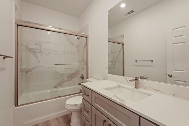 3286 Botfuher Rd, Valley Springs, CA 95252