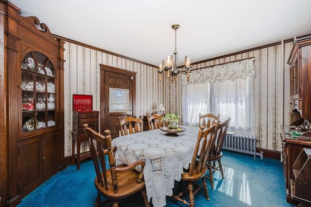 8 Westhill Ave, Somerset, MA 02726