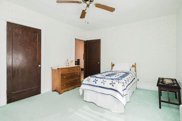 8 Westhill Ave, Somerset, MA 02726