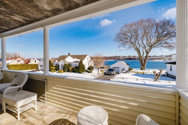 8 Westhill Ave, Somerset, MA 02726