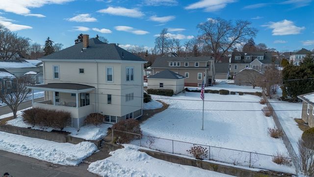 8 Westhill Ave, Somerset, MA 02726