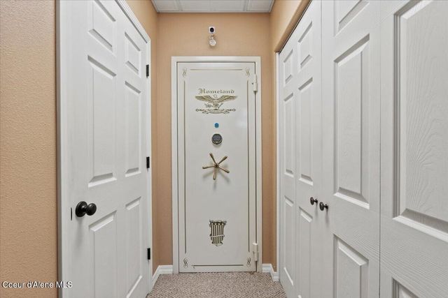 4177 E Eagles Mere Rd, Harrison, ID 83833