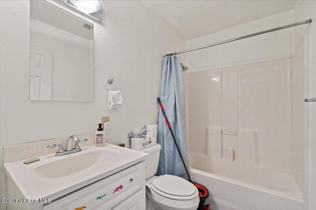 4177 E Eagles Mere Rd, Harrison, ID 83833