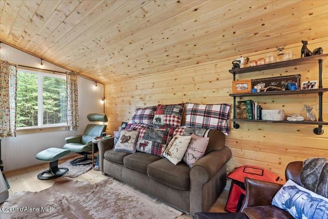 4177 E Eagles Mere Rd, Harrison, ID 83833
