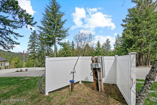 4177 E Eagles Mere Rd, Harrison, ID 83833