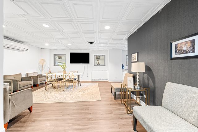 253 E DELAWARE Place 14D, Chicago, IL 60611