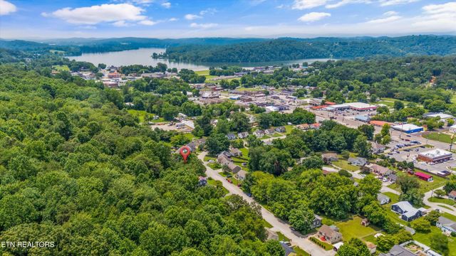 407 Kingwood St, Kingston, TN 37763