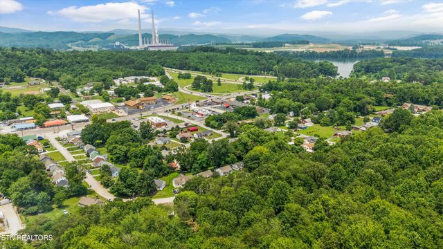 407 Kingwood St, Kingston, TN 37763